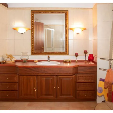 Casal De Gaieta Adults سا بوبلا